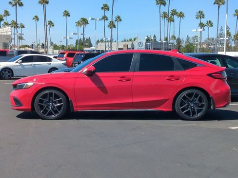 Used 2023 Honda Civic Sport Touring image 9
