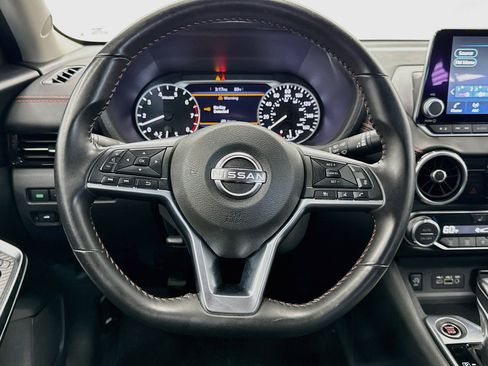 Used 2025 Nissan Sentra SR FWD image 18