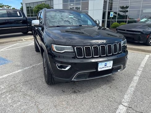 Used 2018 Jeep Grand Cherokee Limited w/ Luxury Group II AWD/4WD image 8
