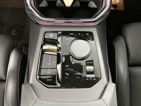 Used 2025 BMW X3 xDrive30i w/ Premium Package image 14