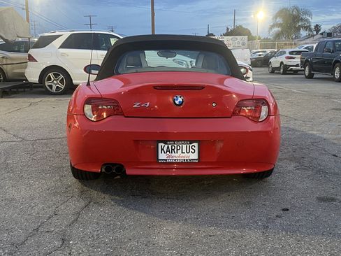Used 2006 BMW Z4 3.0i RWD image 8