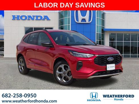 Used 2023 Ford Escape ST-Line w/ Tech Pack #1 AWD/4WD image 1