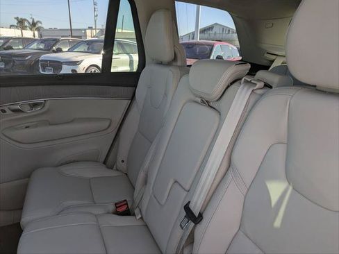 New 2026 Volvo XC90 T8 Ultra w/ Protection Package Premier AWD/4WD image 12