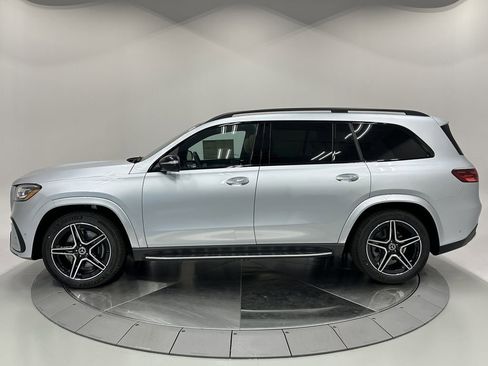 New 2026 Mercedes-Benz GLS 450 4MATIC image 4