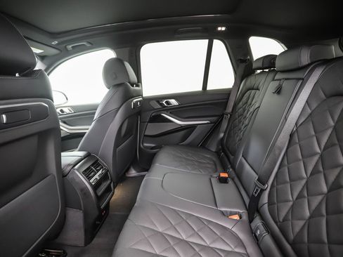 Used 2026 BMW X5 xDrive40i w/ M Sport Package image 20