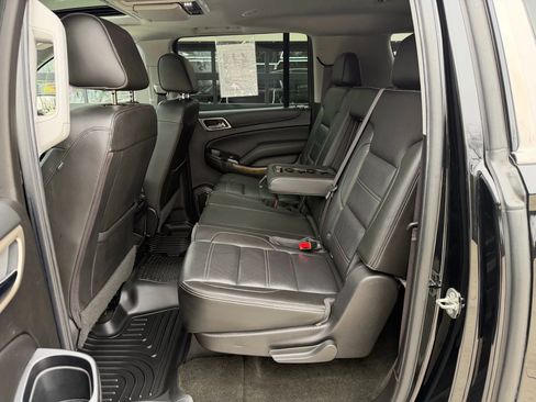 Used 2017 GMC Yukon XL Denali w/ Open Road Package image 33