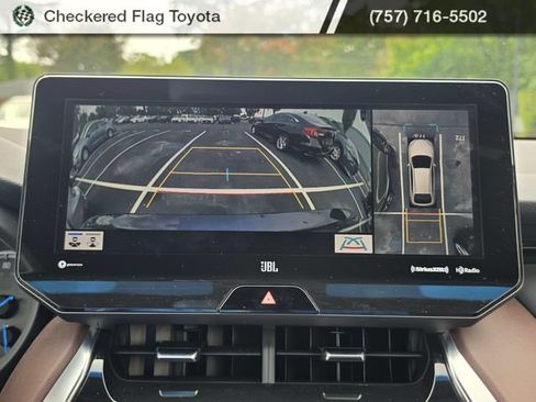 Used 2021 Toyota Venza Limited w/ Carpet Mat Package (TMS) AWD/4WD image 15