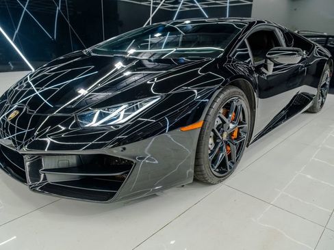 Used 2019 Lamborghini Huracan LP 580-2 image 8