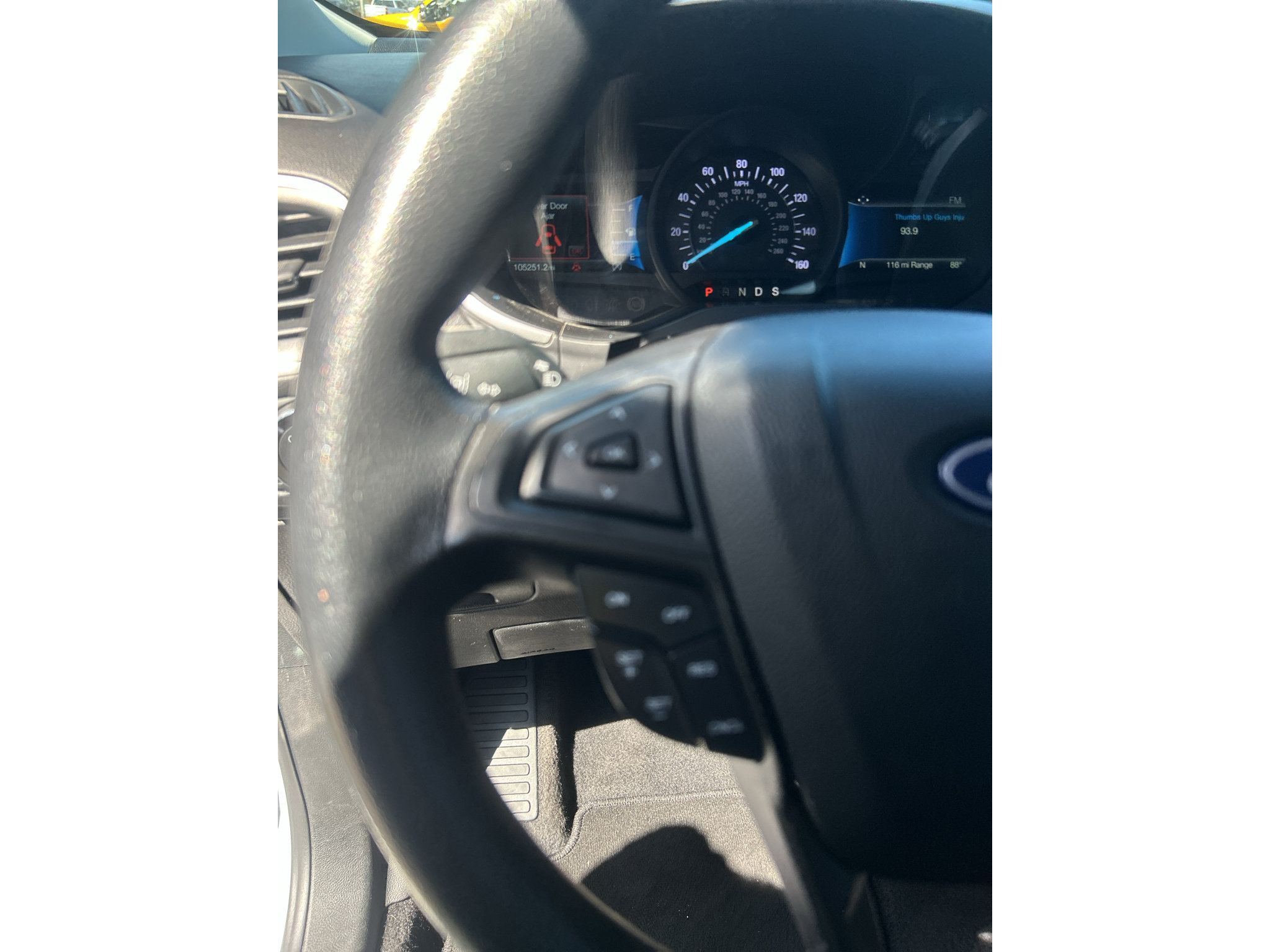 Used 2021 Ford Edge SE FWD image 20