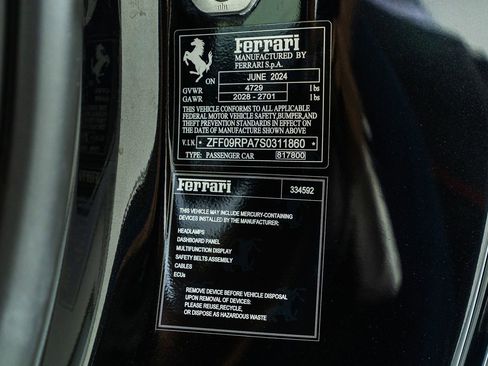 Certified 2025 Ferrari Roma Spider image 9