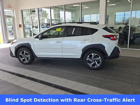 Used 2024 Subaru Crosstrek 2.0i Premium image 6