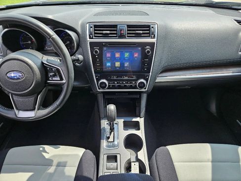 Used 2018 Subaru Outback 3.6R Limited AWD/4WD image 16