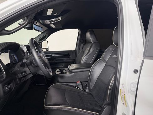 Used 2024 RAM 2500 Laramie w/ Night Edition AWD/4WD image 19