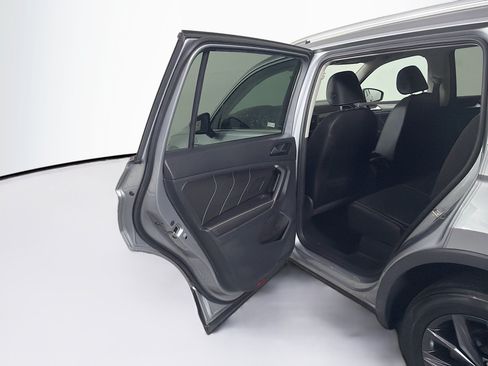 Used 2023 Volkswagen Tiguan SE FWD image 24