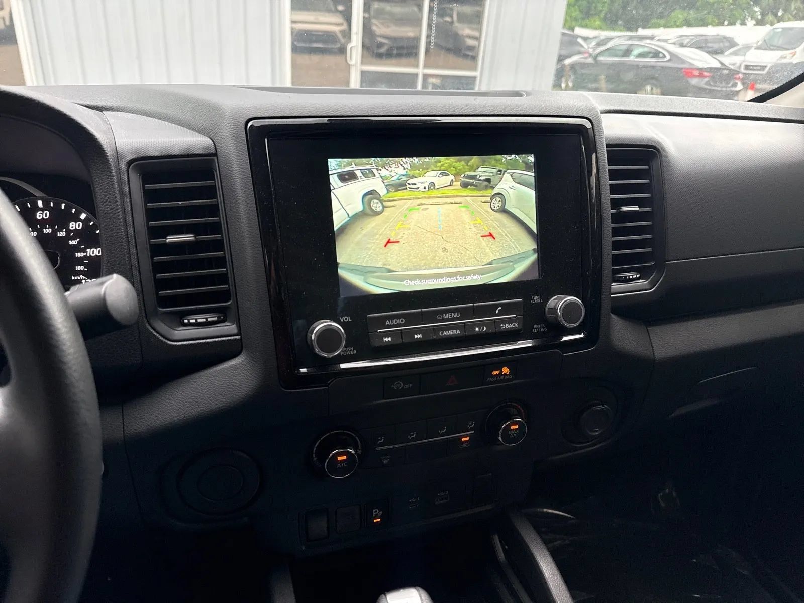Used 2024 Nissan Frontier S w/ Technology Package RWD image 21