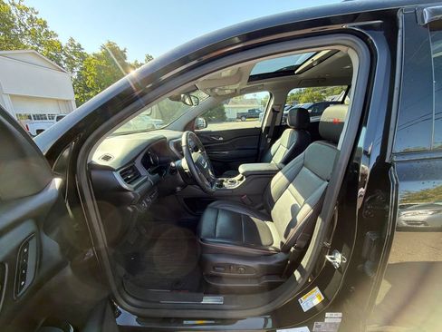 Used 2023 GMC Acadia AT4 w/ GMC Pro Grade Package AWD/4WD image 12