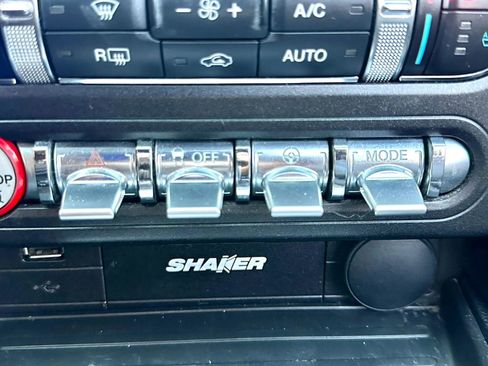 Used 2017 Ford Mustang Premium image 35