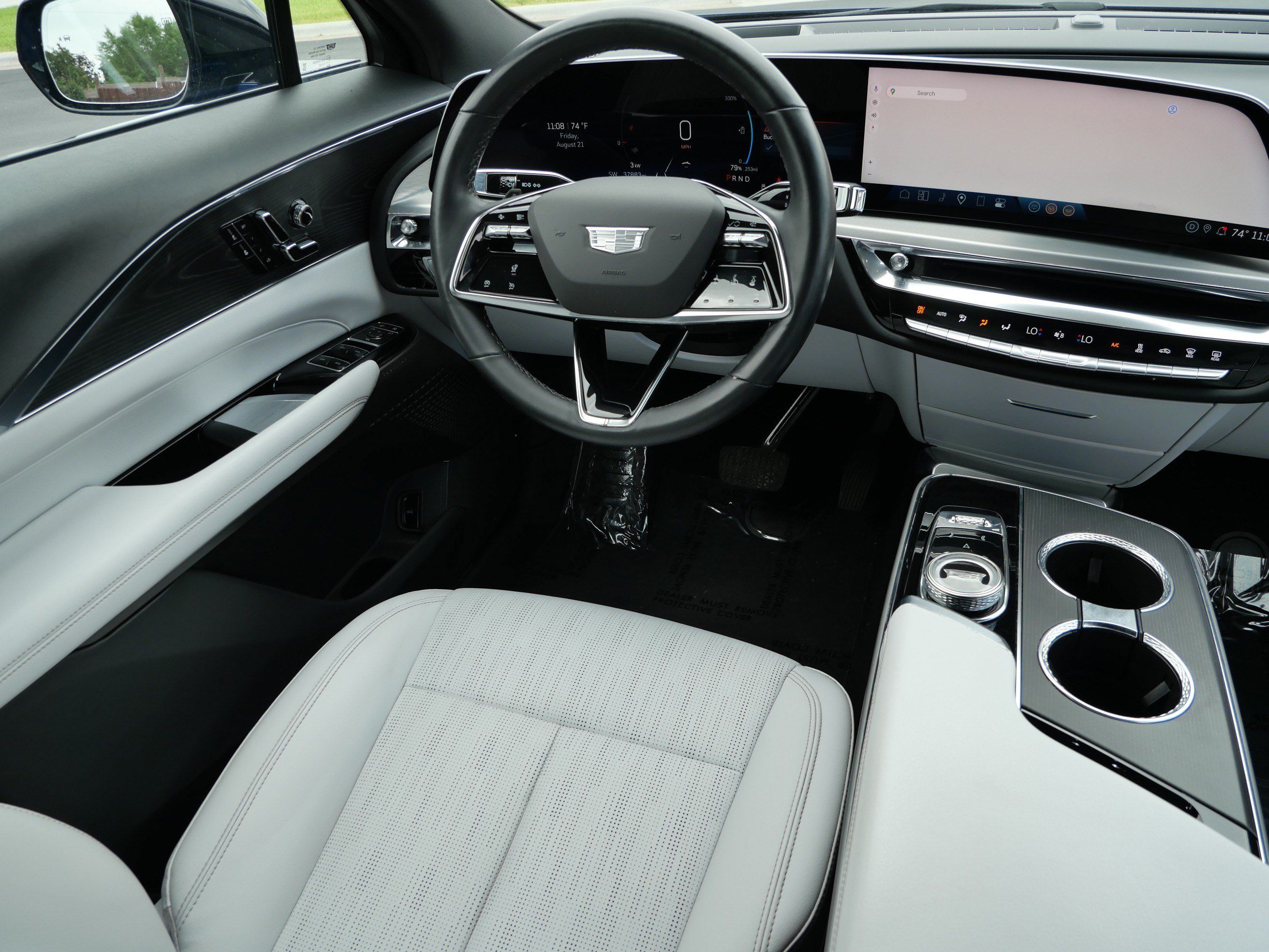 Certified 2024 Cadillac Lyriq Sport AWD/4WD image 9