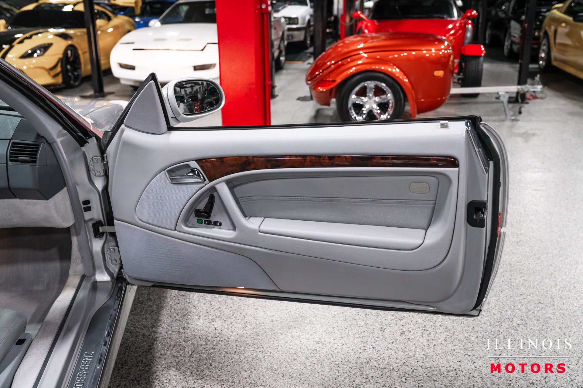 Used 2002 Mercedes-Benz SL 500 image 28