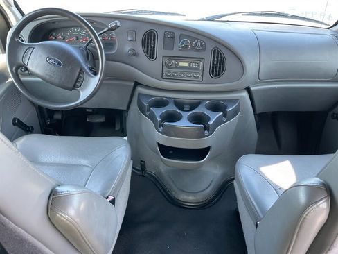 Used 2008 Ford E-350 and Econoline 350 Super Duty RWD image 8