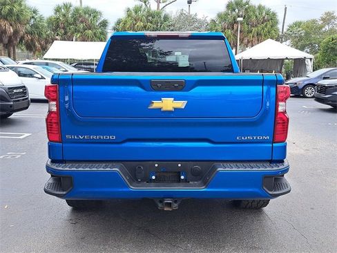 Used 2022 Chevrolet Silverado 1500 Custom image 5