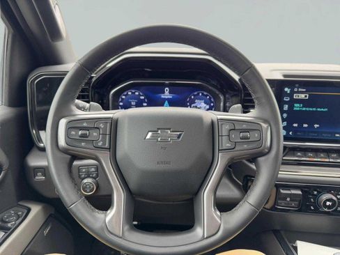 Used 2024 Chevrolet Silverado 1500 ZR2 w/ Technology Package image 29