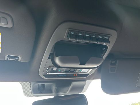 New 2025 Ford F250 King Ranch w/ Chrome Package image 84