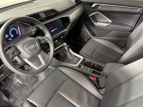 Used 2025 Audi Q3 2.0T Premium Plus w/ Premium Plus Package AWD/4WD image 9