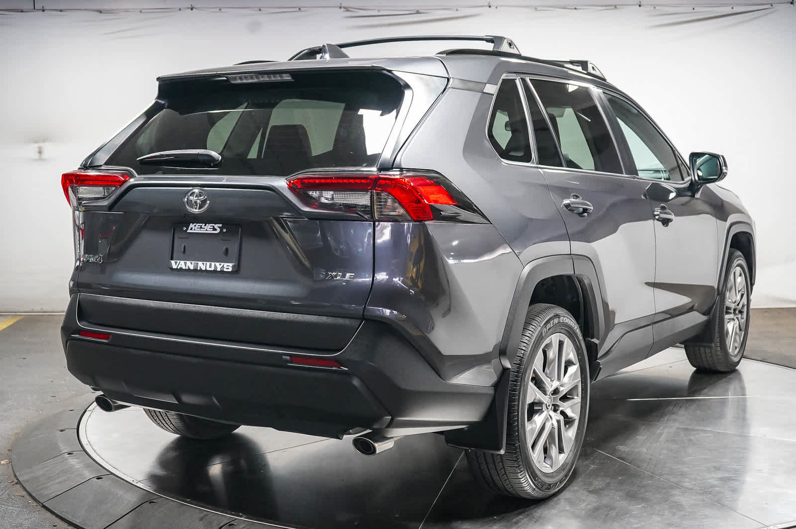 Certified 2023 Toyota RAV4 XLE Premium FWD image 5