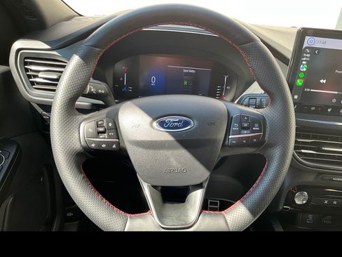 Used 2023 Ford Escape ST-Line w/ Tech Pack #1 AWD/4WD image 3