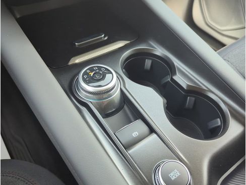 New 2025 Ford Explorer Active image 25