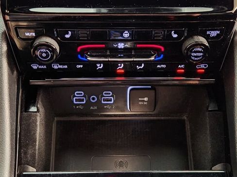 Used 2021 Jeep Grand Cherokee L Laredo RWD image 18