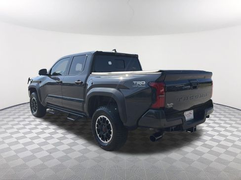 Used 2024 Toyota Tacoma TRD Off-Road w/ TRD Off Road Premium Package AWD/4WD image 15