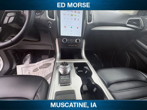 Certified 2024 Ford Edge SEL image 11