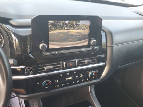 Certified 2024 Nissan Pathfinder SV image 26