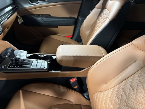 New 2026 Kia Sportage X-Line w/ X-Line Premium Package image 25