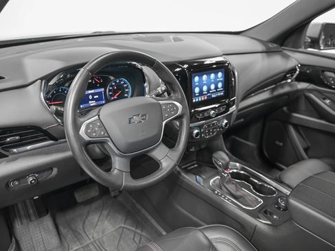 Used 2023 Chevrolet Traverse RS w/ LPO, Floor Liner Package AWD/4WD image 16