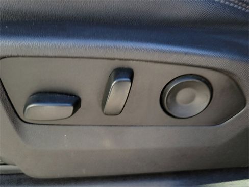 Used 2023 Chevrolet Silverado 1500 High Country w/ High Country Premium Package image 13