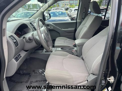 Used 2019 Nissan Frontier SV AWD/4WD image 9