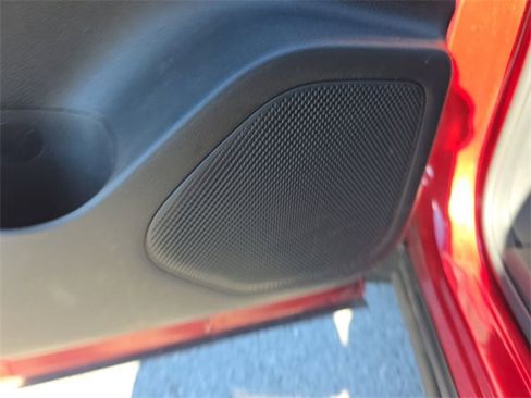 Used 2021 Nissan Rogue SV w/ Premium Package image 18