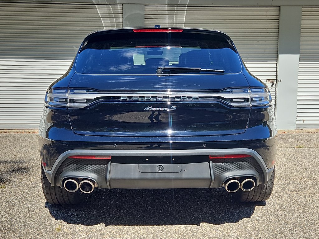Certified 2024 Porsche Macan S AWD/4WD image 6