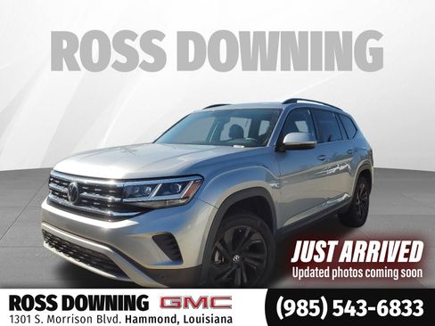Used 2022 Volkswagen Atlas SE image 1