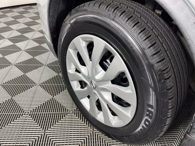 Used 2017 Nissan Rogue S AWD/4WD image 14