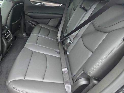 New 2026 Cadillac XT5 Luxury image 11