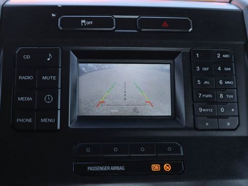 Used 2018 Ford F250 XL w/ Power Equipment Group image 34