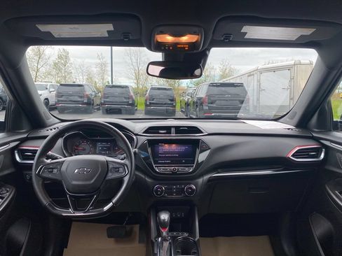 Used 2021 Chevrolet TrailBlazer RS w/ Convenience Package FWD image 20