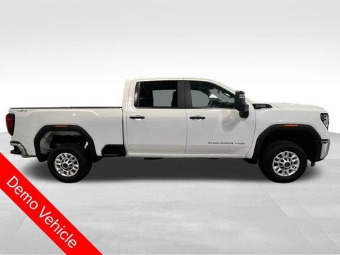 New 2026 GMC Sierra 2500 Pro w/ Convenience Package image 8