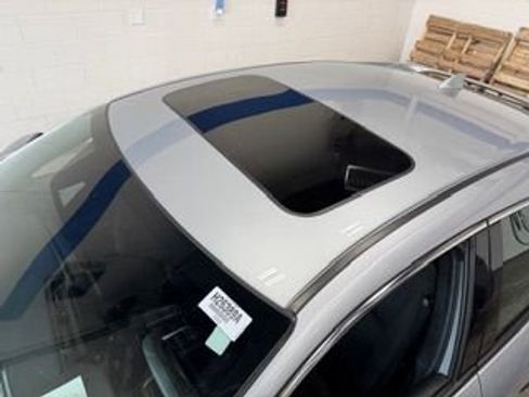 Used 2019 Honda Civic EX image 5