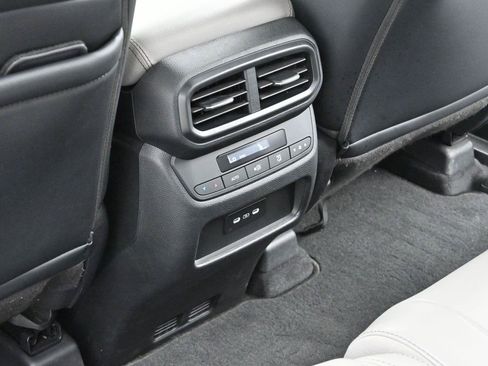 Used 2024 Honda Pilot EX-L image 31