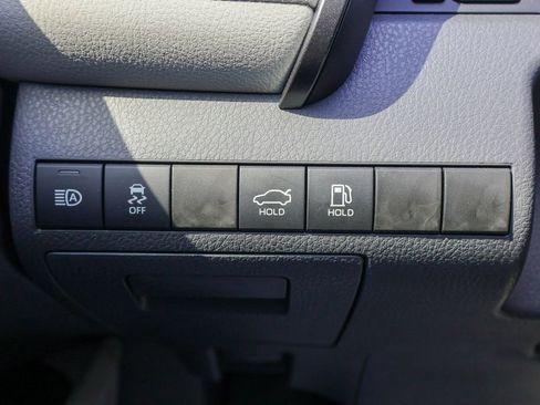 Used 2024 Toyota Camry SE image 19